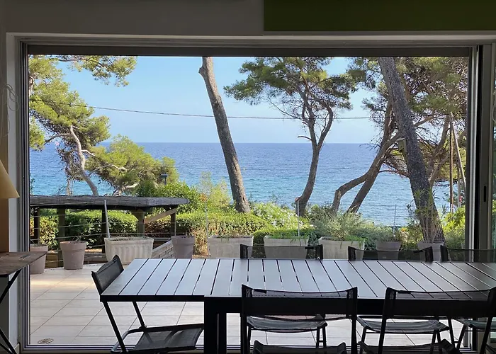 Grande Villa Face A La Plage, Superbe Vue Mer